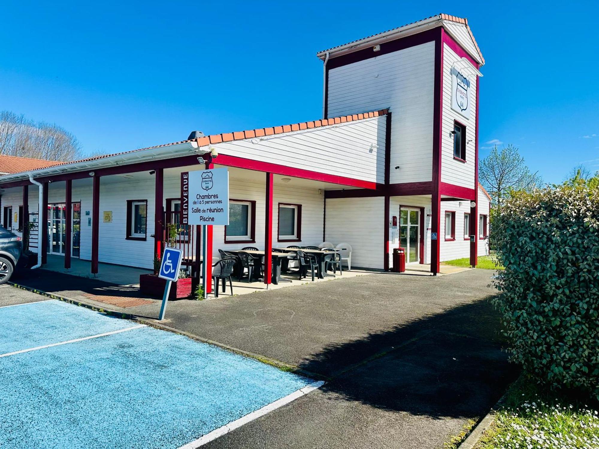 L'Auberge Everhotel de Tarbes-Ibos Eksteriør billede