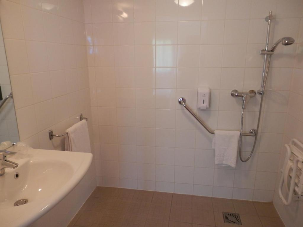 L'Auberge Everhotel de Tarbes-Ibos Værelse billede