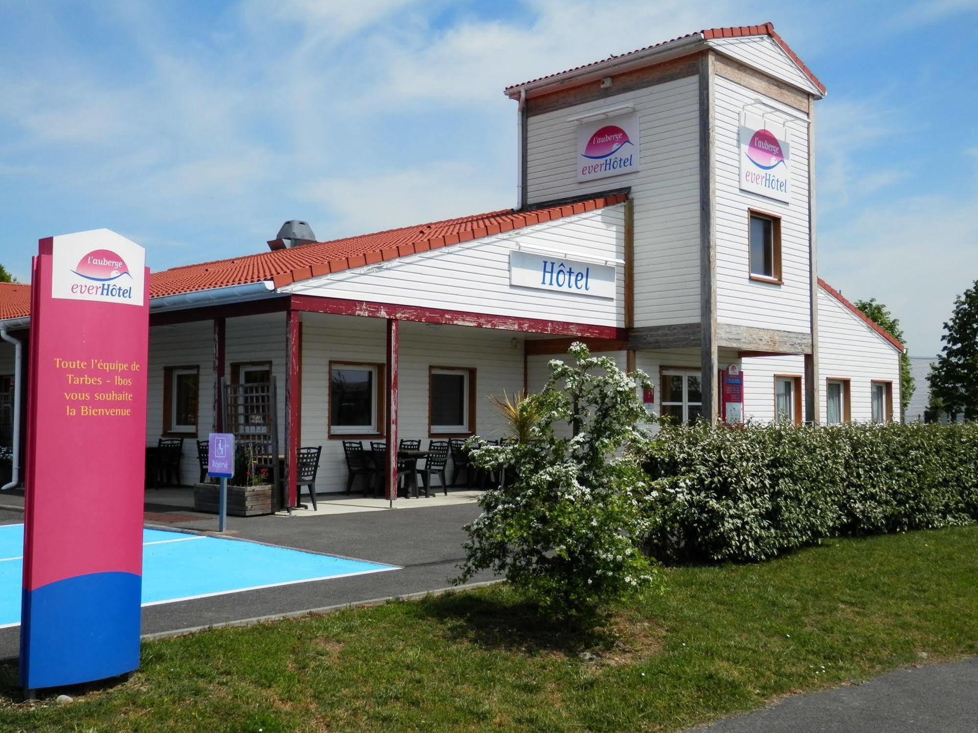 L'Auberge Everhotel de Tarbes-Ibos Eksteriør billede