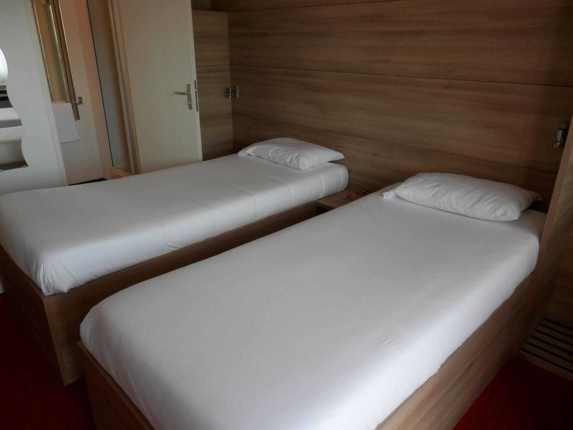 L'Auberge Everhotel de Tarbes-Ibos Eksteriør billede